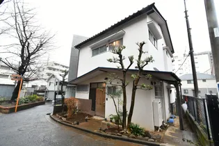 東京都新宿区上落合1【一戸建】の外観