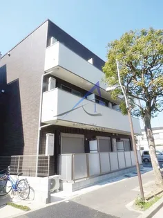 アーバン ヴィラ【2階】の外観