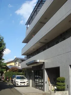 東京都世田谷区上馬1【マンション】の外観