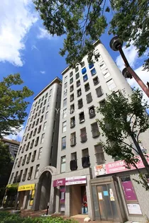 ラトゥール レジュモーの画像