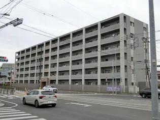 プラスペリティ【3階】の外観