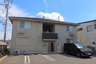 シャルム・ソワニエ B【1階】の外観