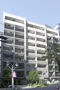 東京都新宿区新宿1【マンション】の外観