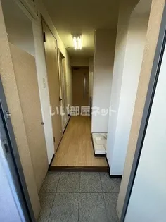 グランディア21【2階】の玄関