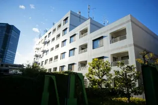 カルパティア市ヶ谷【1階】の外観