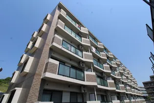 プルミエール泉【1階】の外観