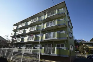 神奈川県小田原市荻窪【マンション】の外観