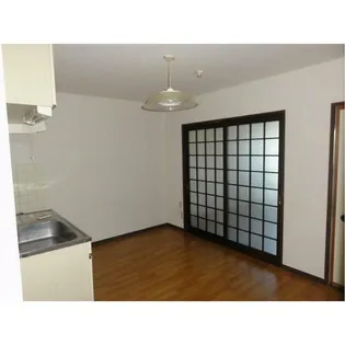 グリーンハイツ【2階】の居間