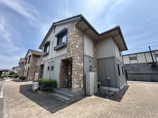 東京都多摩市東寺方1【一戸建】の外観