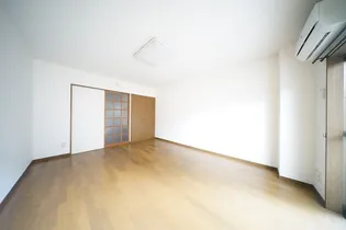 アーバン山住【3階】の外観