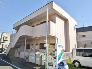 ファミール大塚【1階】の外観