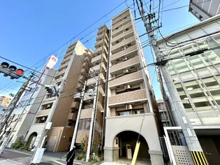 CITY SPIRE十三東の外観