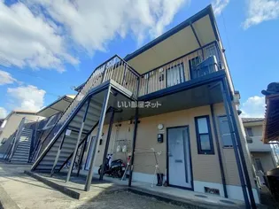 ファミールプラザIII【1階】の外観