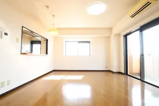 ダイアパレス小松【9階】の居間