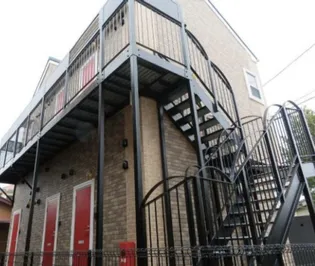 ハーミットクラブハウス境之谷IIB棟【2階】の外観