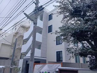 東京都世田谷区北沢1【マンション】の外観