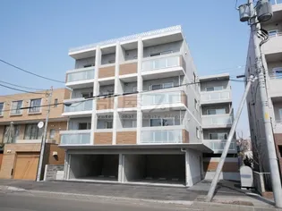 エルミタージュ山鼻の画像