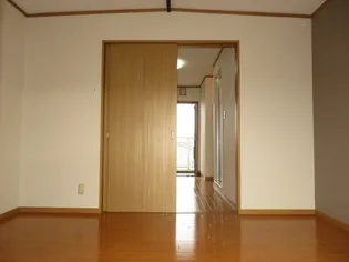 岩渕松鶴【3階】の内装