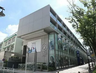 表参道ヒルズゼルコバテラスウエスト【3階】の外観