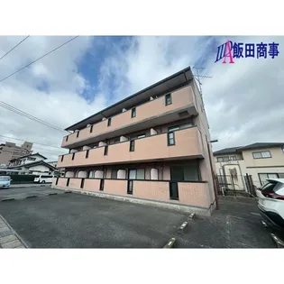 グランシャリオM&J【3階】の外観