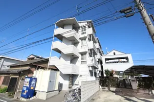 グリーンフォレスト【4階】の外観