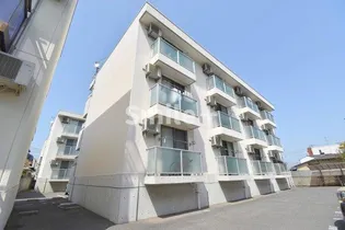 ドムスフローラ B棟【3階】の外観