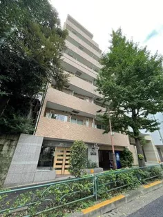 スカイコート目白台【6階】の外観