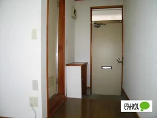 伊東荘【1階】の玄関