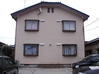 山形県鶴岡市みどり町【アパート】の外観