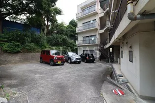 マンション港【1階】の外観