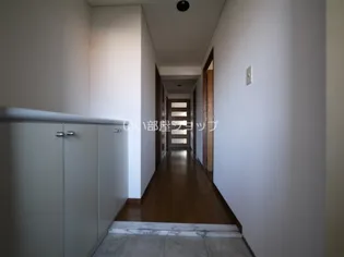 ロフティN1【5階】の玄関