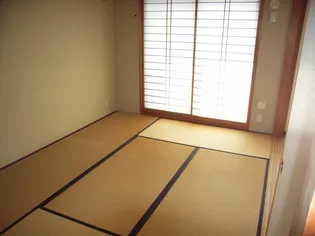 ライオンズマンション金沢香林坊【5階】の居間