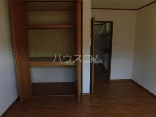 ワンデス【2階】の内装