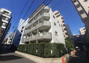 Supreme【2階】の外観