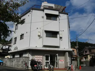ジュネス東條【3階】の外観