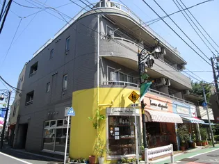 東京都世田谷区代沢2【マンション】の外観