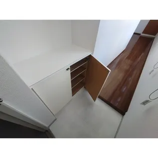 ヴィラサンライズ武蔵【2階】の玄関