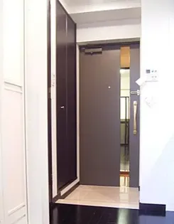 アヴァンティーク銀座2丁目参番館【6階】の玄関