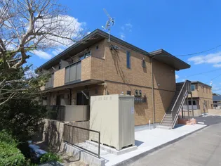 クイーンバード II【2階】の外観