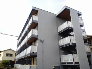 レオパレスレグルス八幡【4階】の外観