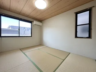 ネオ・コーポ・リラA棟【1階】の居間