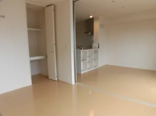 アルティスタ B【3階】の居間