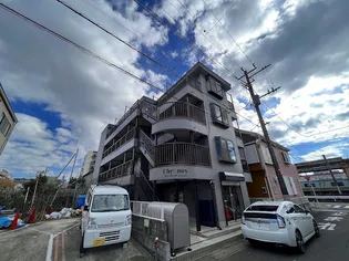 クロノス平塚西【2階】の外観