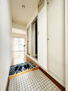 ロックバレー庄町【1階】の玄関