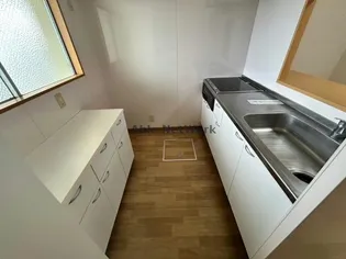 第1年見マンション【1階】の居間