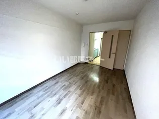 グランディア21【1階】の居間