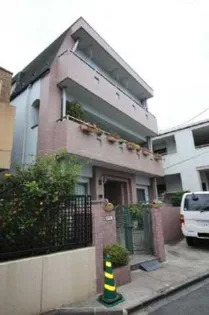 ファミーユ若葉【1階】の外観