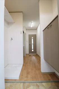 J’sパレスII【2階】の玄関