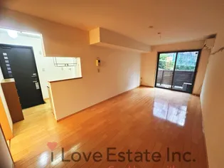 エミリナ音羽の画像