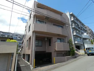 フォルス八幡【3階】の外観